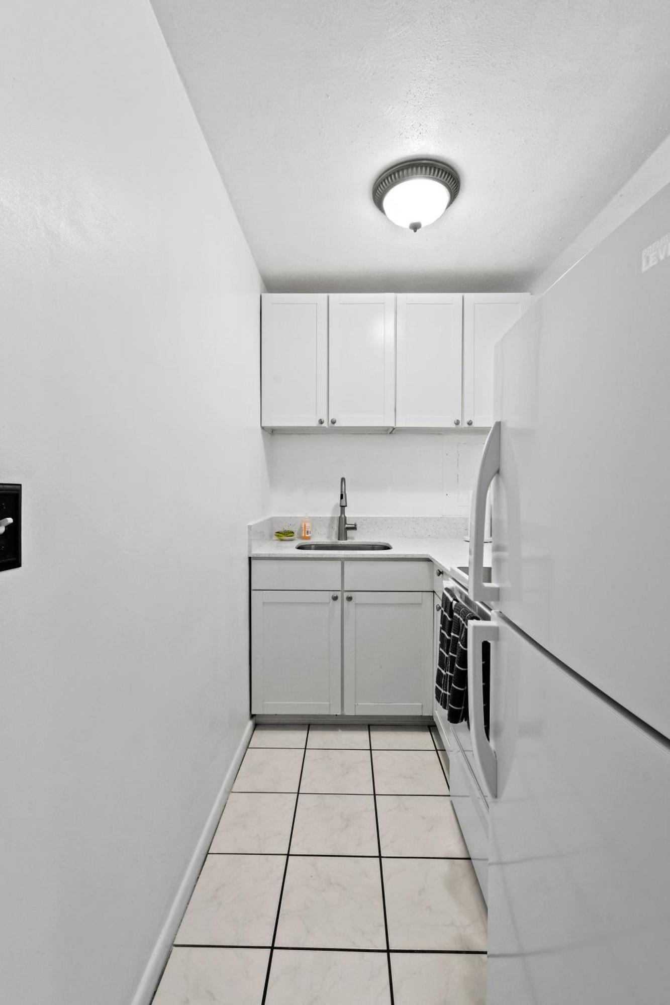 Sunshine Shores Boutique Apartments Palm Beach Shores Εξωτερικό φωτογραφία