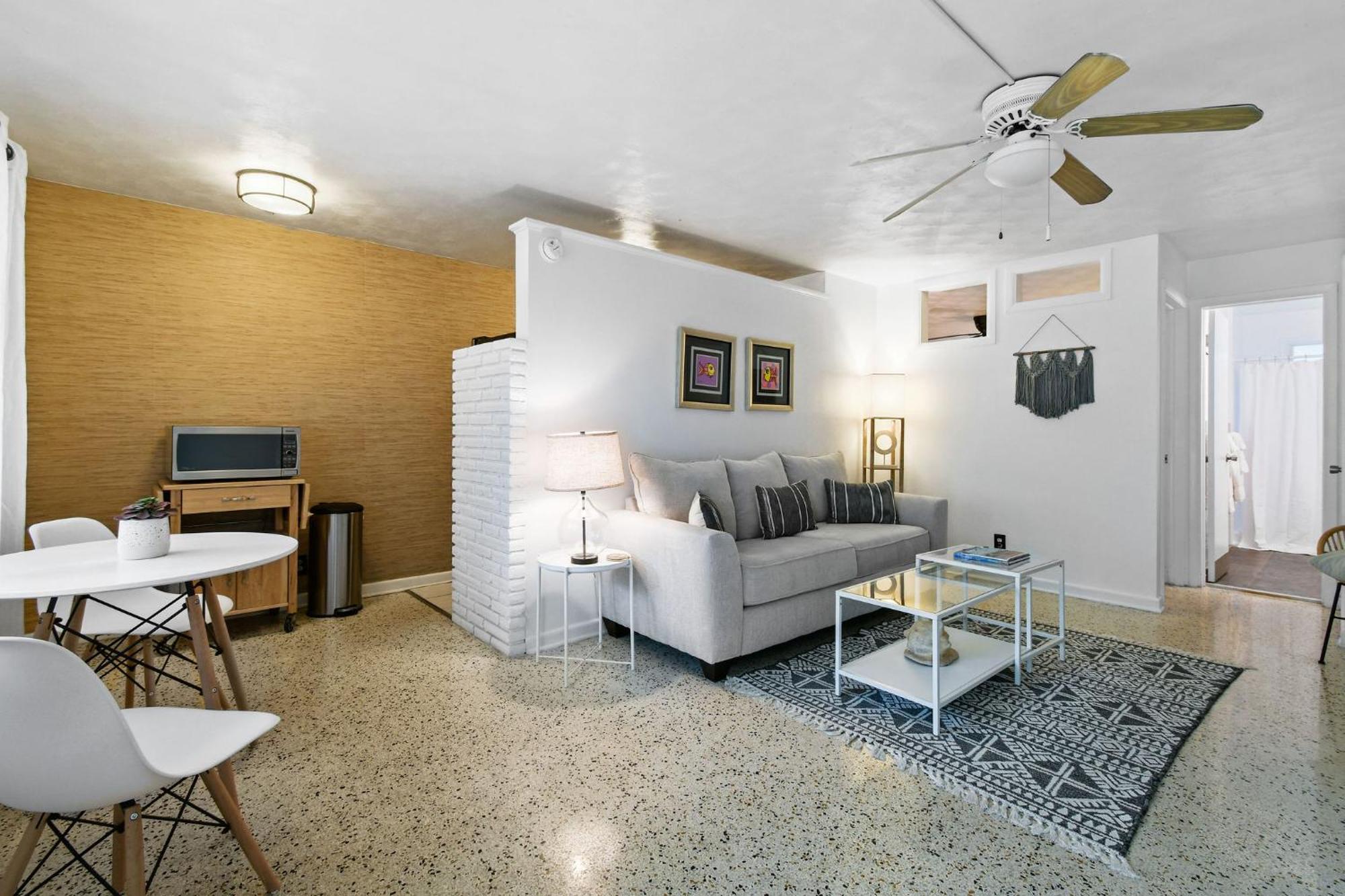 Sunshine Shores Boutique Apartments Palm Beach Shores Εξωτερικό φωτογραφία