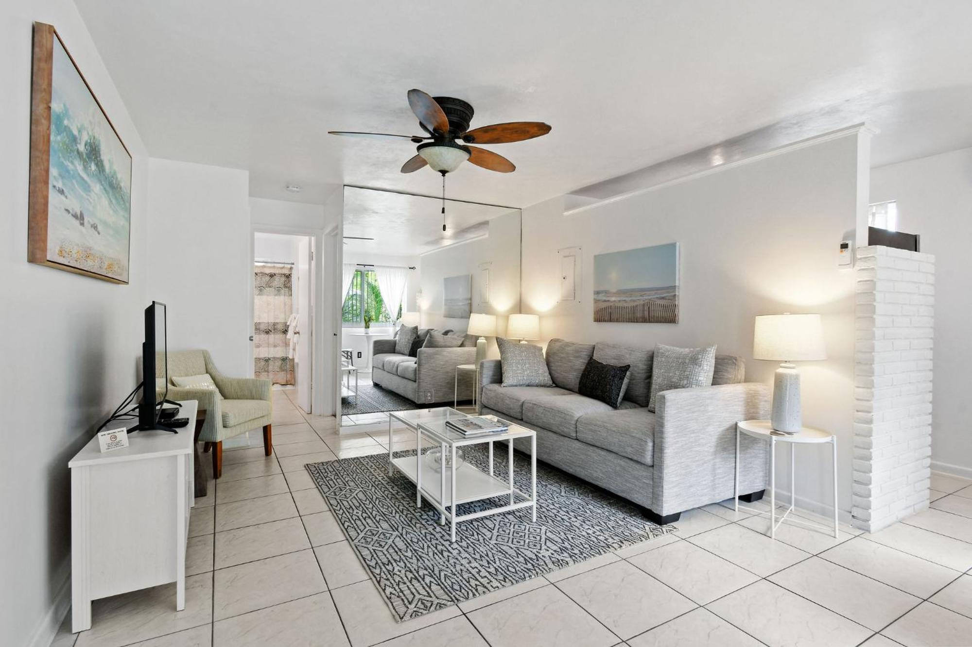 Sunshine Shores Boutique Apartments Palm Beach Shores Εξωτερικό φωτογραφία