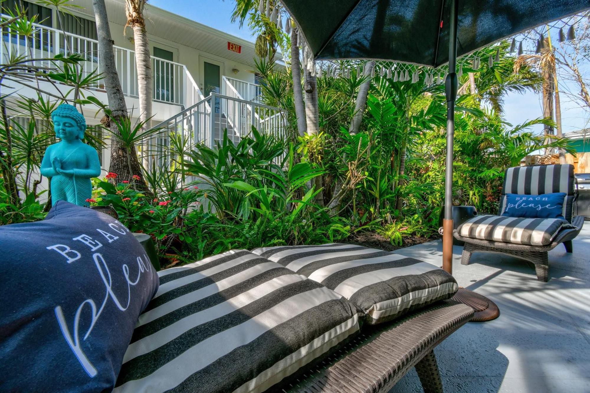 Sunshine Shores Boutique Apartments Palm Beach Shores Εξωτερικό φωτογραφία